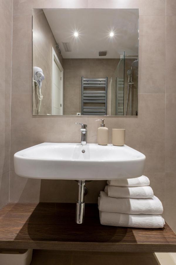 Ronda9 Central Suites Madrid Exterior foto